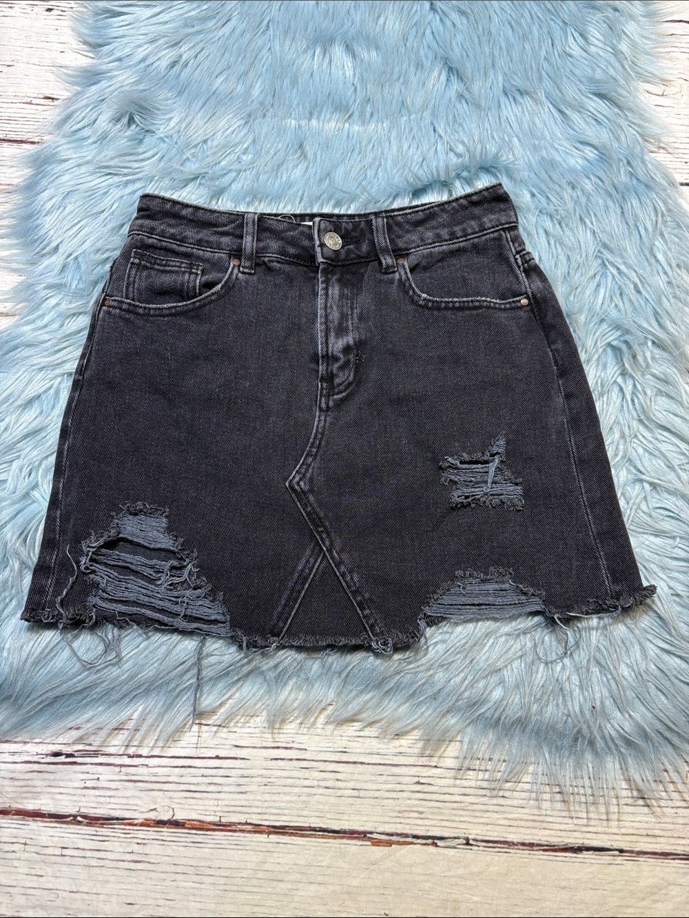 PacSun Washed Black Distressed Denim Mini Skirt sz 24